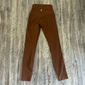 Lululemon leggings. align